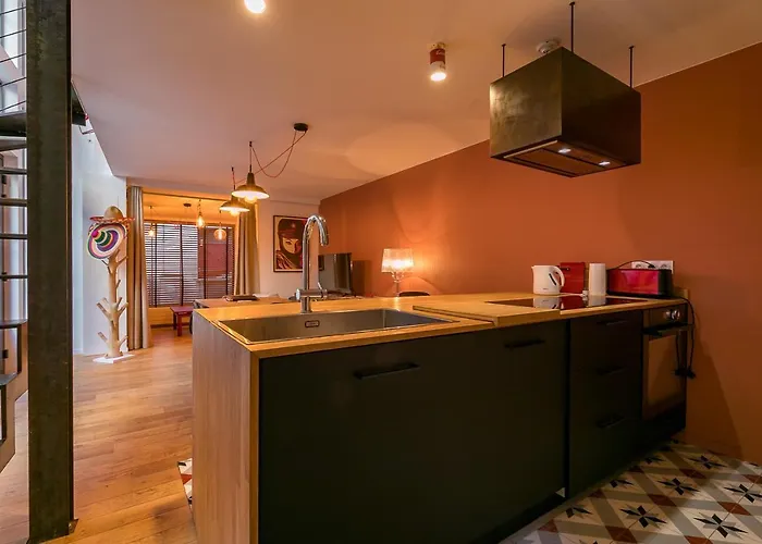 L'atelier Du Rouge En Plein Centre